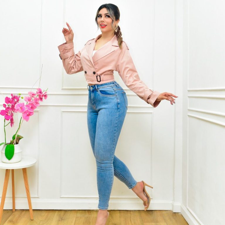 GABARDINA CORTA CON CINTA