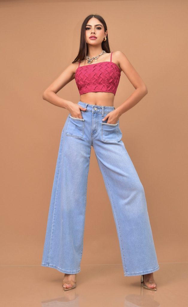 PANTALON DENIM DE TIRO ALTO