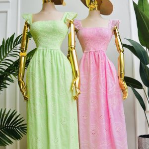VESTIDO VERANIEGO CON DETALLES BORDADOS