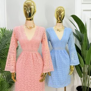 VESTIDO CORTO DE ENCAJE