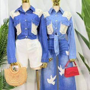 CAMISA DENIM CON DETALLES BORDADOS
