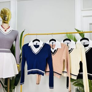 SUETER CON CUELLO CAMISERO