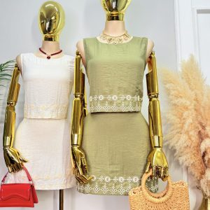 CONJUNTO CASUAL CON BORDADO ARTESANAL