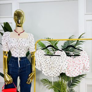 BLUSA ROMÁNTICA DE LUNARES