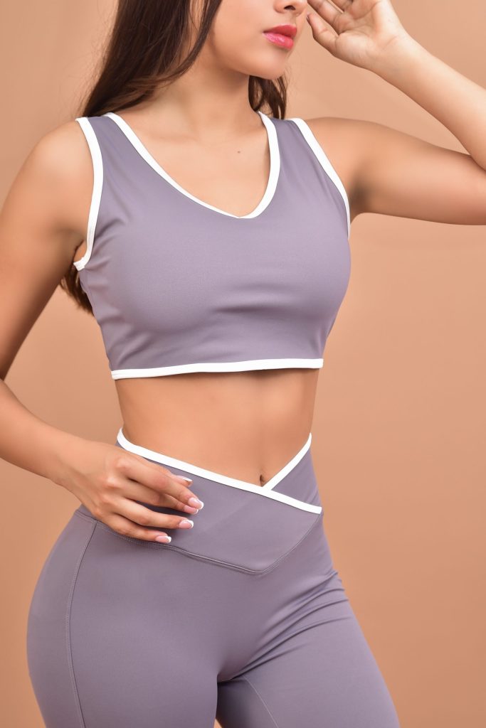 CONJUNTO DEPORTIVO CON TOP