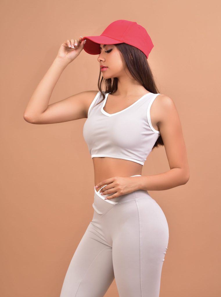 CONJUNTO DEPORTIVO CON TOP