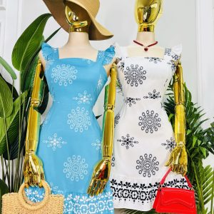 VESTIDO CORTO ESTAMPADO CON VOLANTES