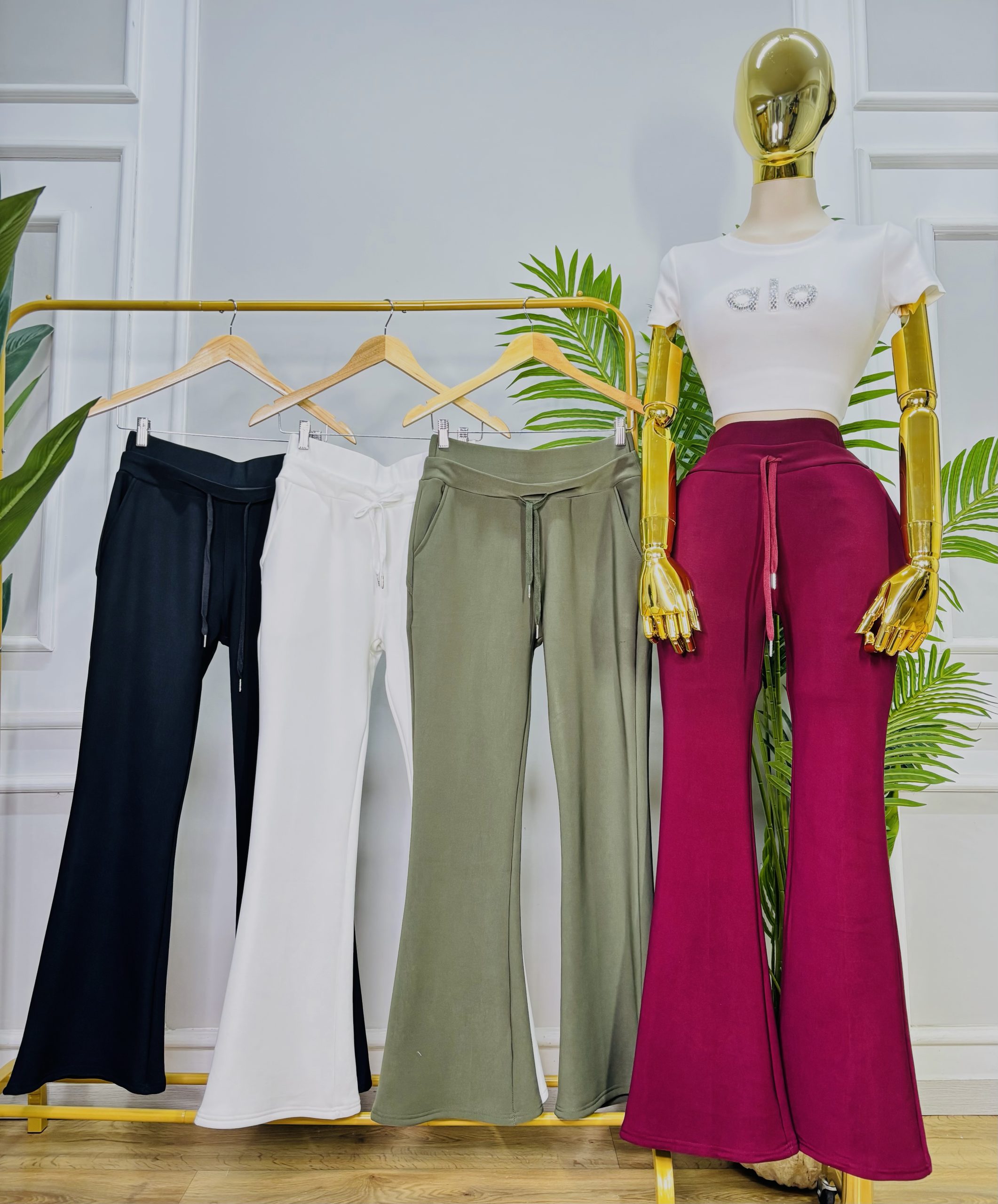PANTS FLARE CON BOSILLOS