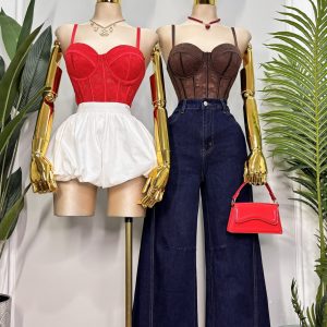 BUSTIER EN ENCAJE CON VARILLAS
