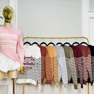 SUETER DISEÑO CON TIPOGRAFÍA CURSIVA