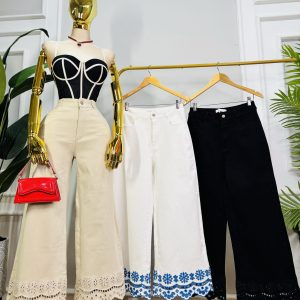 PANTALON DE MEZCLILLA ESTILO VERANIEGO