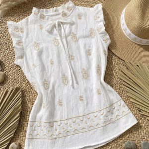 BLUSA DETALLES BORDADOS Y OLAN