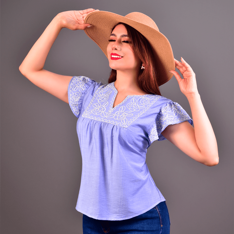 BLUSA MARIPOSA CON BORDADOS
