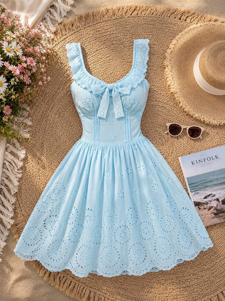 VESTIDO CORTO CON ENCAJE