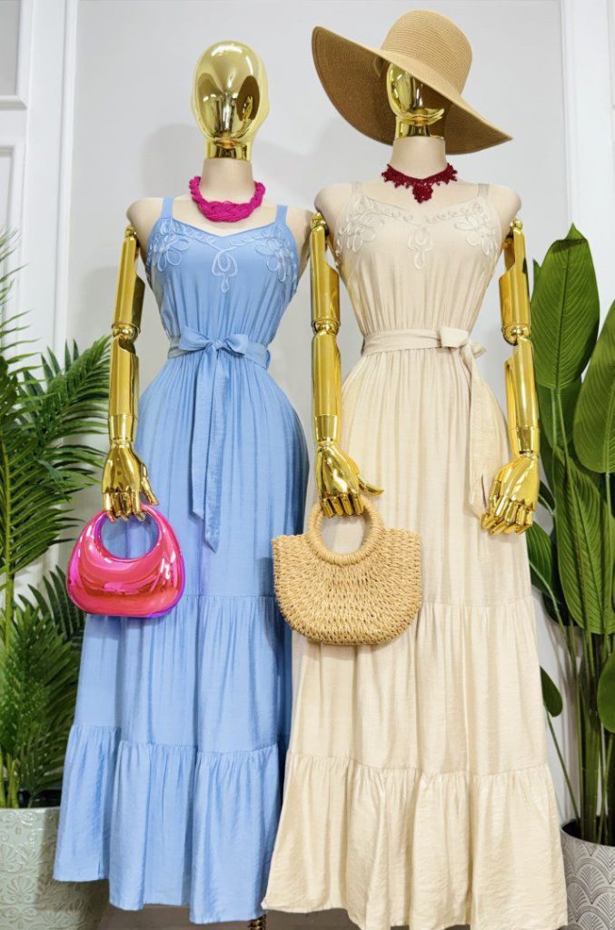 MAXIVESTIDO BORDADO MONOCROMÁTICO
